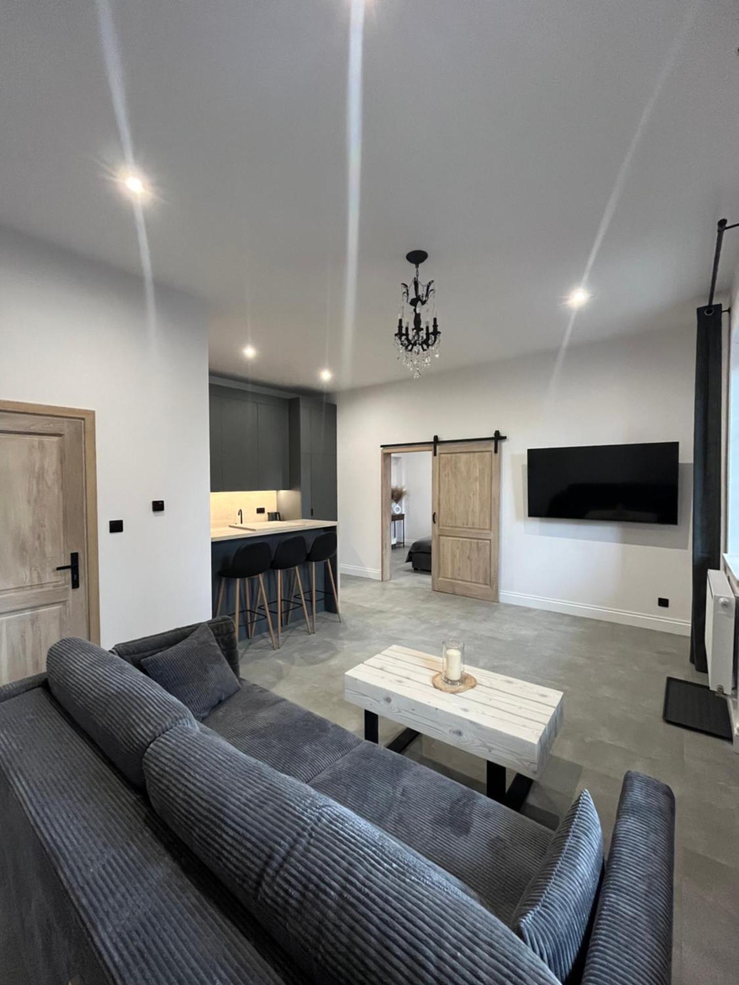 Neighbourhood Apartment Люблін Екстер'єр фото